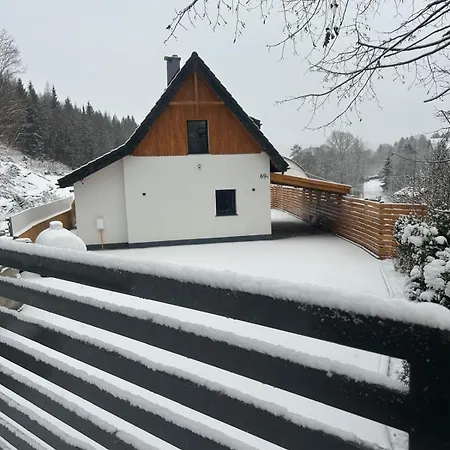 Villa Slowianka-chatka Pod Lasem *