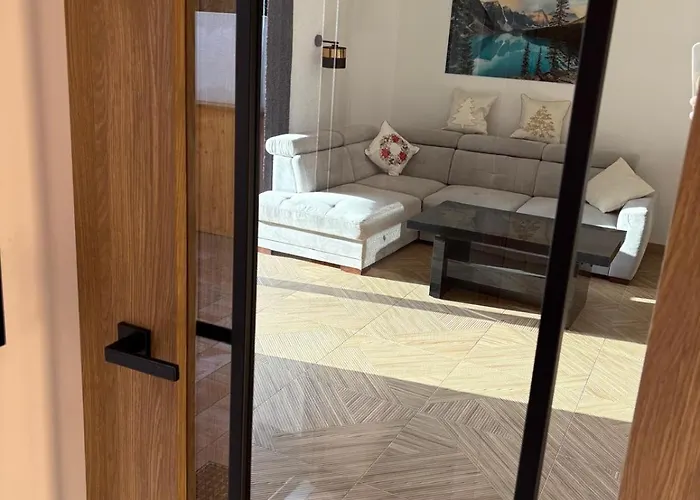 Slowianka-chatka Pod Lasem * Woliborz